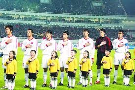 英足总杯前瞻：诺丁汉森林VS伊普斯维奇北京时间3月4日凌晨，本赛季最后一场足总杯1／16决赛将在城市球场打响，主队诺丁汉森林将与远道而来的伊普斯维奇争夺最后一席八强之位。